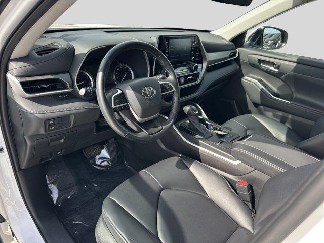 used 2022 Toyota Highlander car, priced at $30,974