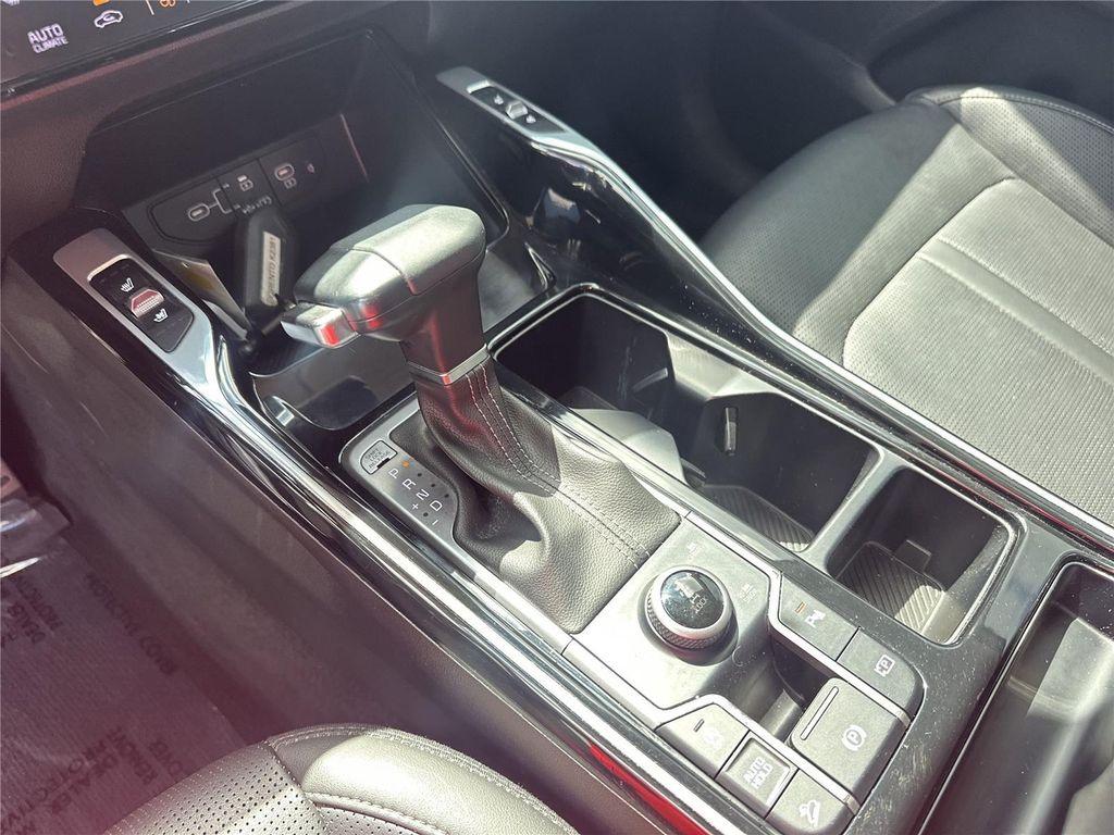 used 2024 Kia Sorento car, priced at $35,845