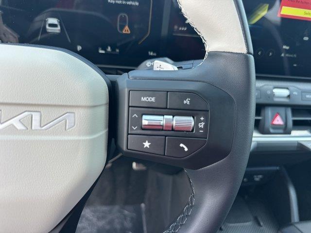 new 2025 Kia K4 car, priced at $31,695