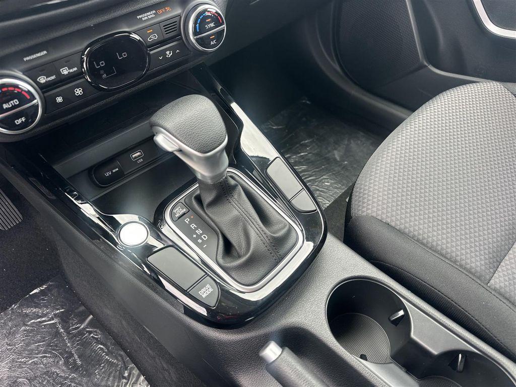 new 2025 Kia Soul car, priced at $24,656