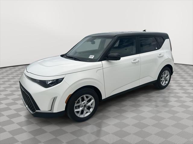 new 2025 Kia Soul car, priced at $24,905