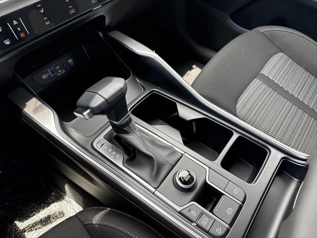 new 2025 Kia Sorento car, priced at $33,294
