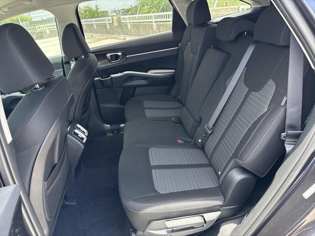 new 2025 Kia Sorento car, priced at $33,294