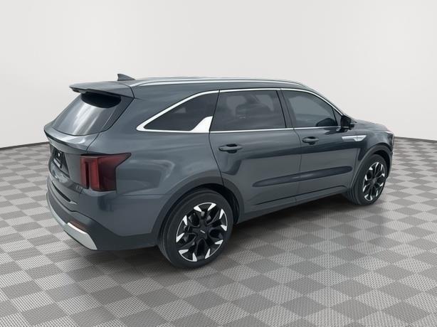 new 2025 Kia Sorento car, priced at $41,126