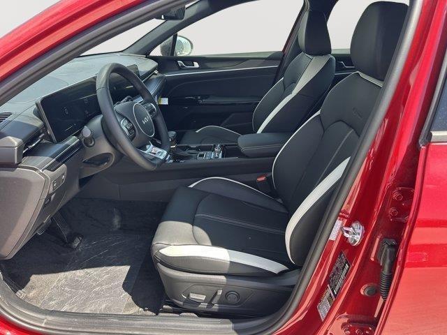 new 2025 Kia K5 car, priced at $31,968