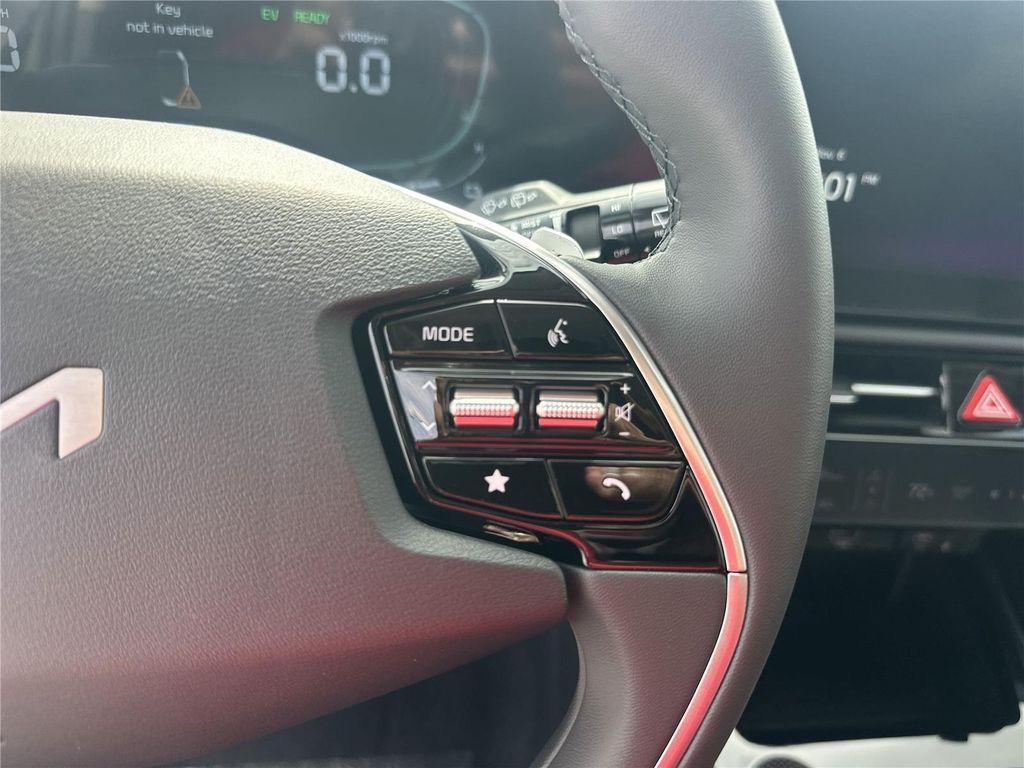 new 2025 Kia Niro car, priced at $33,250