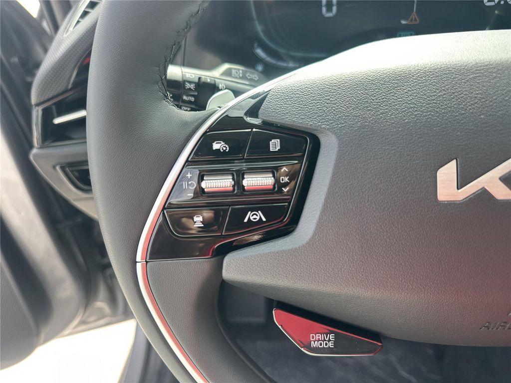 new 2025 Kia Niro car, priced at $33,250