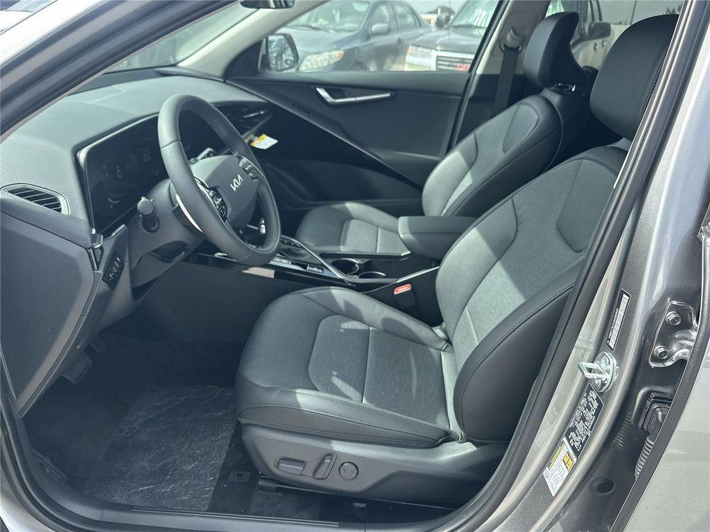 new 2025 Kia Niro car, priced at $33,250