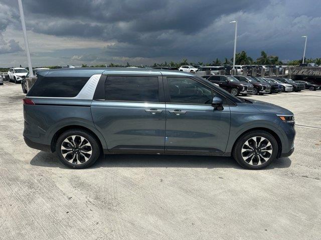 new 2024 Kia Carnival car, priced at $39,785