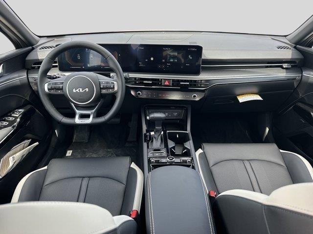 new 2025 Kia K5 car, priced at $32,819