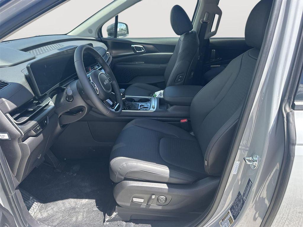 new 2025 Kia Carnival car, priced at $52,459