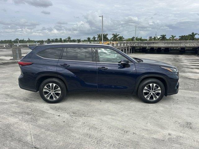 used 2022 Toyota Highlander Hybrid car, priced at $35,800