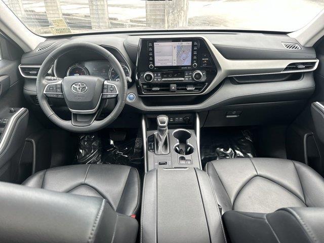 used 2022 Toyota Highlander Hybrid car, priced at $35,800