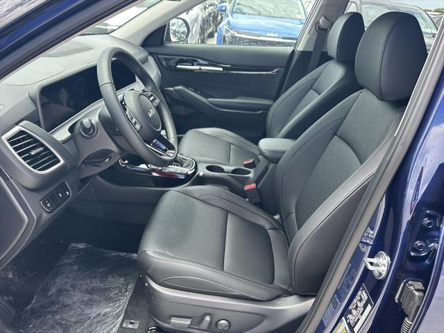 new 2025 Kia Seltos car, priced at $28,575