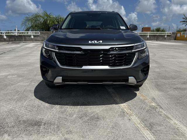 new 2025 Kia Seltos car, priced at $28,289