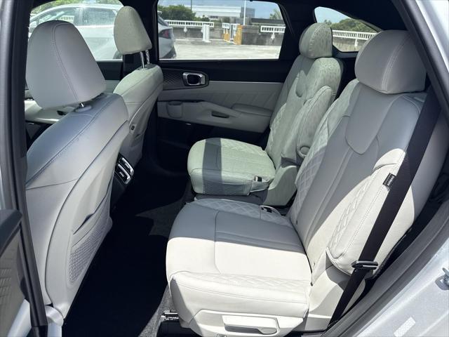 new 2025 Kia Sorento Hybrid car, priced at $47,682