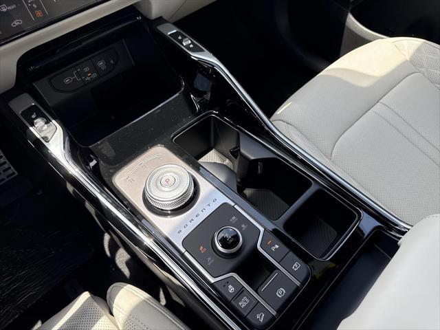 new 2025 Kia Sorento Hybrid car, priced at $47,682