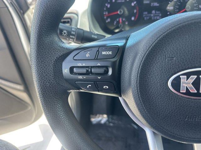 used 2020 Kia Rio car