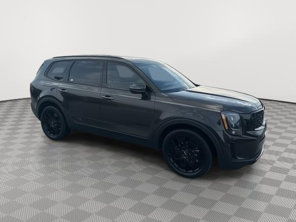 used 2022 Kia Telluride car, priced at $32,187