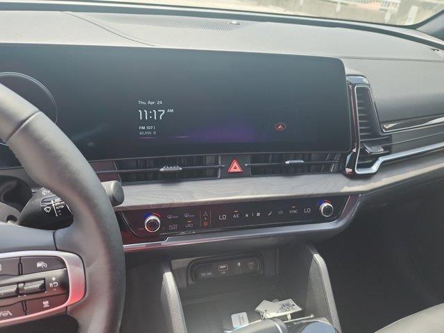 new 2025 Kia Sportage car, priced at $38,070
