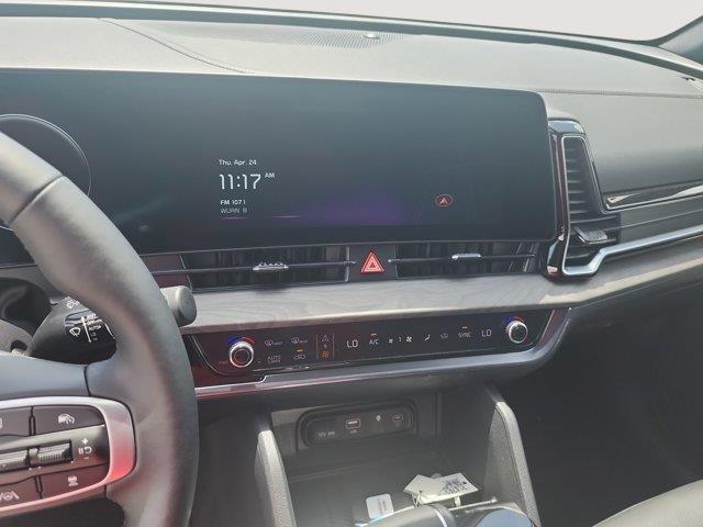 new 2025 Kia Sportage car, priced at $37,686