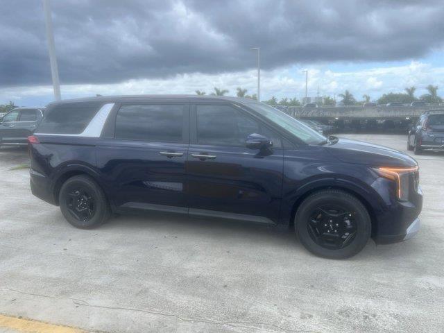 new 2025 Kia Carnival car, priced at $39,560