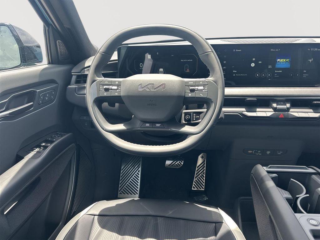 new 2026 Kia EV9 car, priced at $76,510