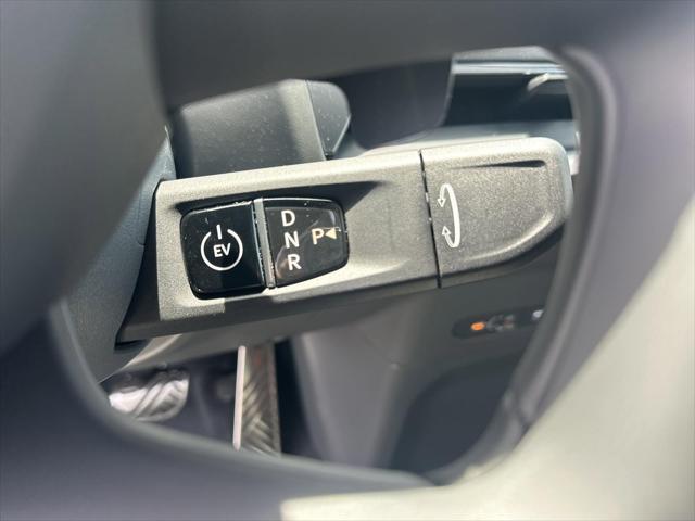 new 2026 Kia EV9 car, priced at $76,510