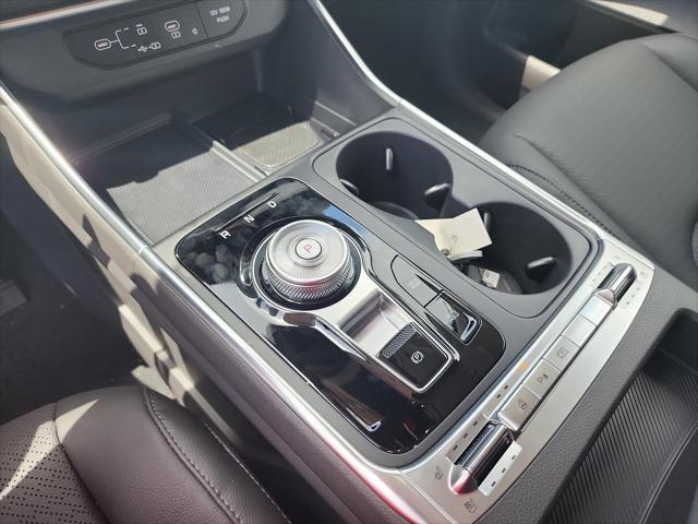 new 2025 Kia Carnival Hybrid car, priced at $55,896