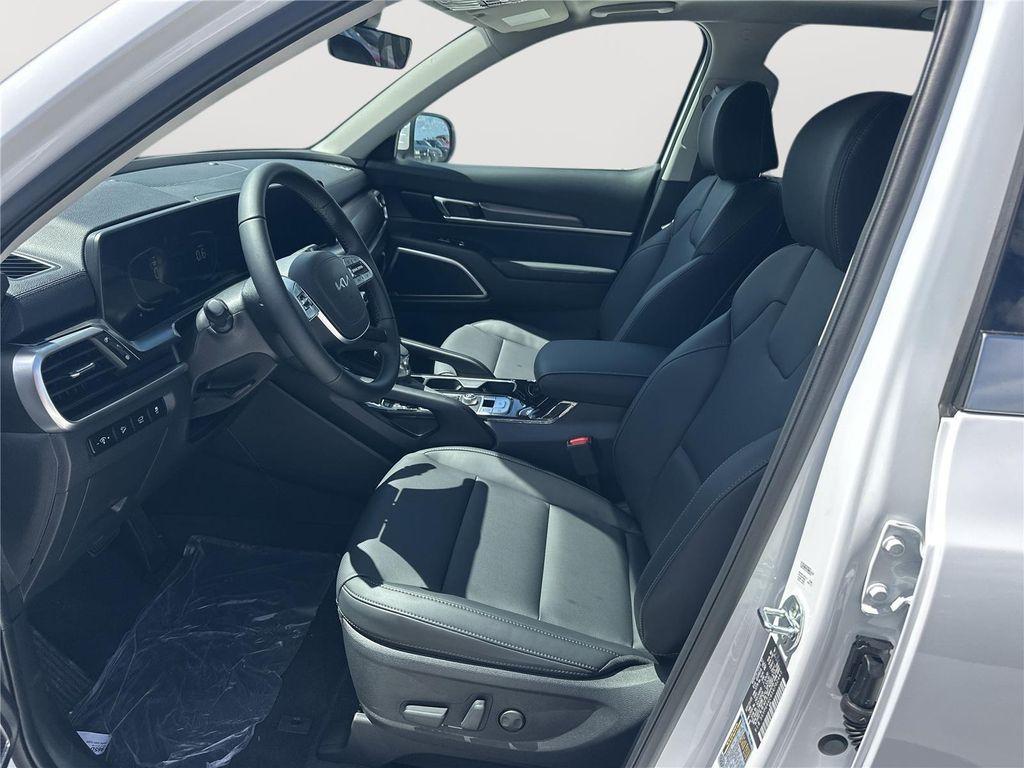 new 2025 Kia Telluride car, priced at $40,944