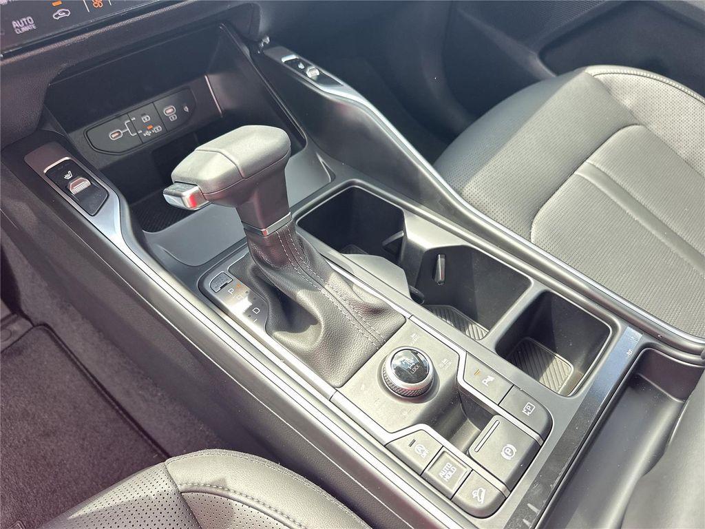 new 2025 Kia Sorento car, priced at $40,874