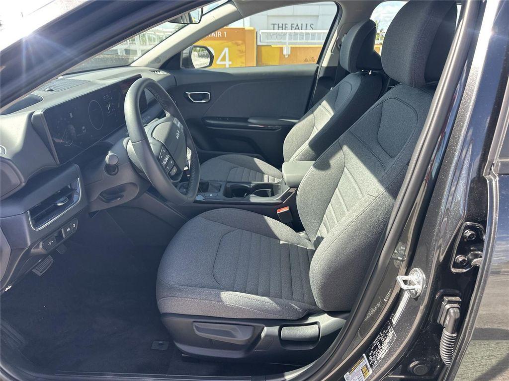 new 2025 Kia K4 car, priced at $25,375