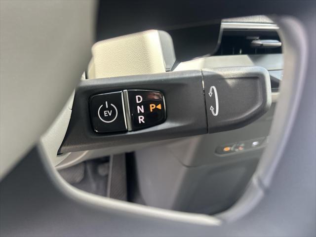 new 2026 Kia EV9 car, priced at $70,805