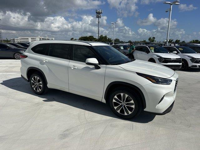 used 2021 Toyota Highlander car, priced at $28,687