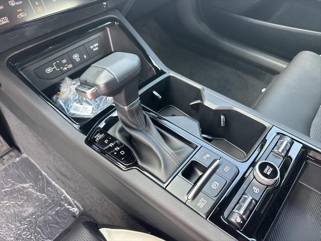 new 2025 Kia K5 car, priced at $31,012