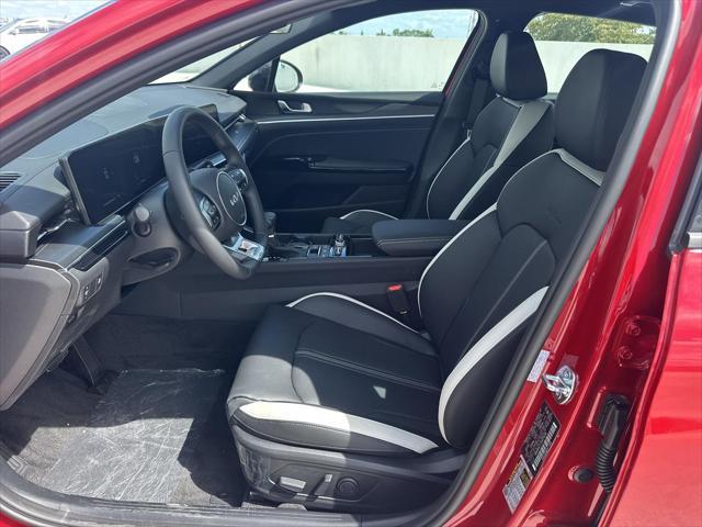 new 2025 Kia K5 car, priced at $31,012