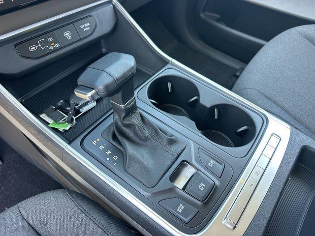 new 2025 Kia Carnival car, priced at $38,145