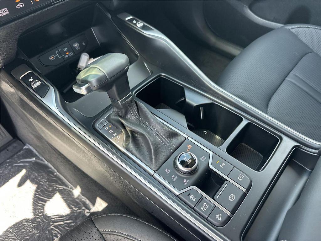new 2025 Kia Sorento car, priced at $40,646