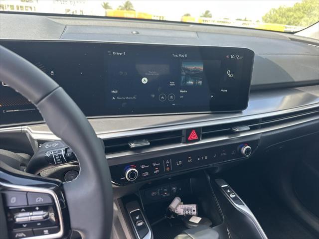 new 2025 Kia Sorento car, priced at $41,501