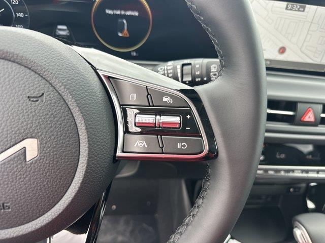 new 2025 Kia Seltos car, priced at $28,970