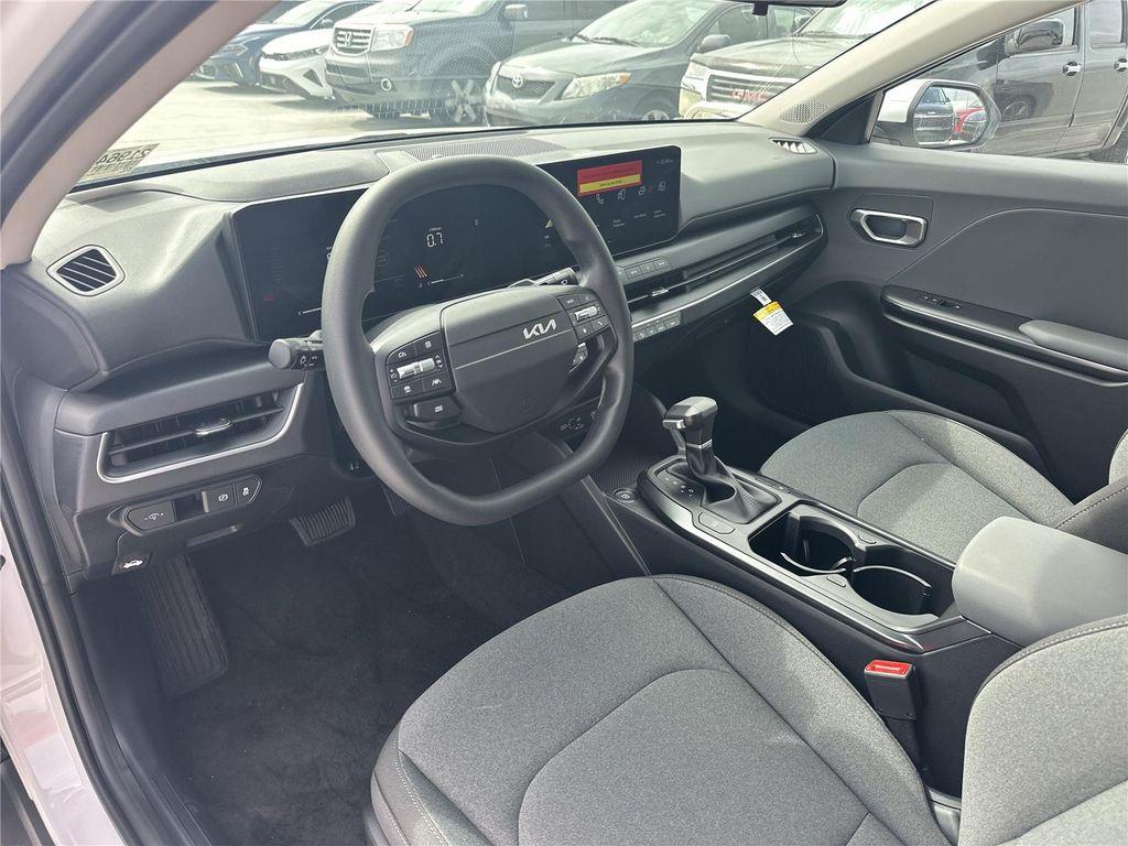 new 2025 Kia K4 car, priced at $24,275