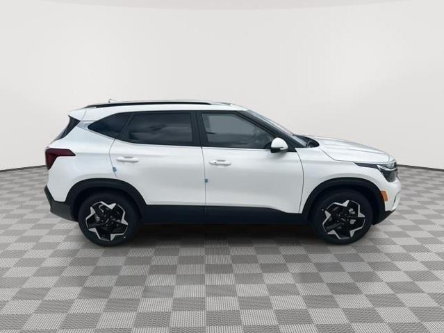 new 2025 Kia Seltos car, priced at $28,680