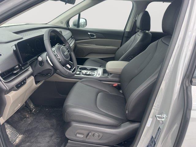 new 2025 Kia Carnival Hybrid car, priced at $48,922