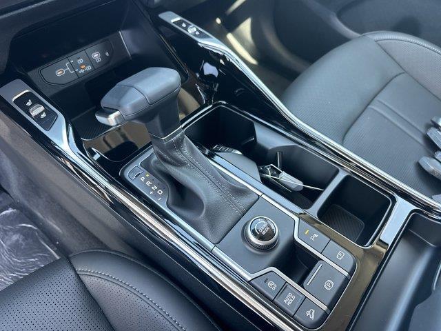 new 2025 Kia Sorento car, priced at $42,926