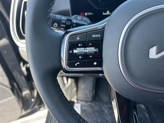 new 2025 Kia Sorento car, priced at $42,926