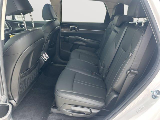new 2025 Kia Sorento car, priced at $38,664