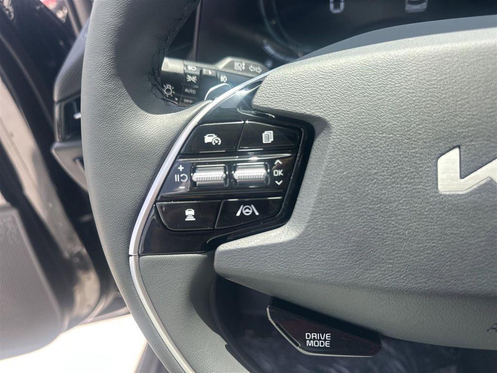 new 2025 Kia Niro car, priced at $32,297