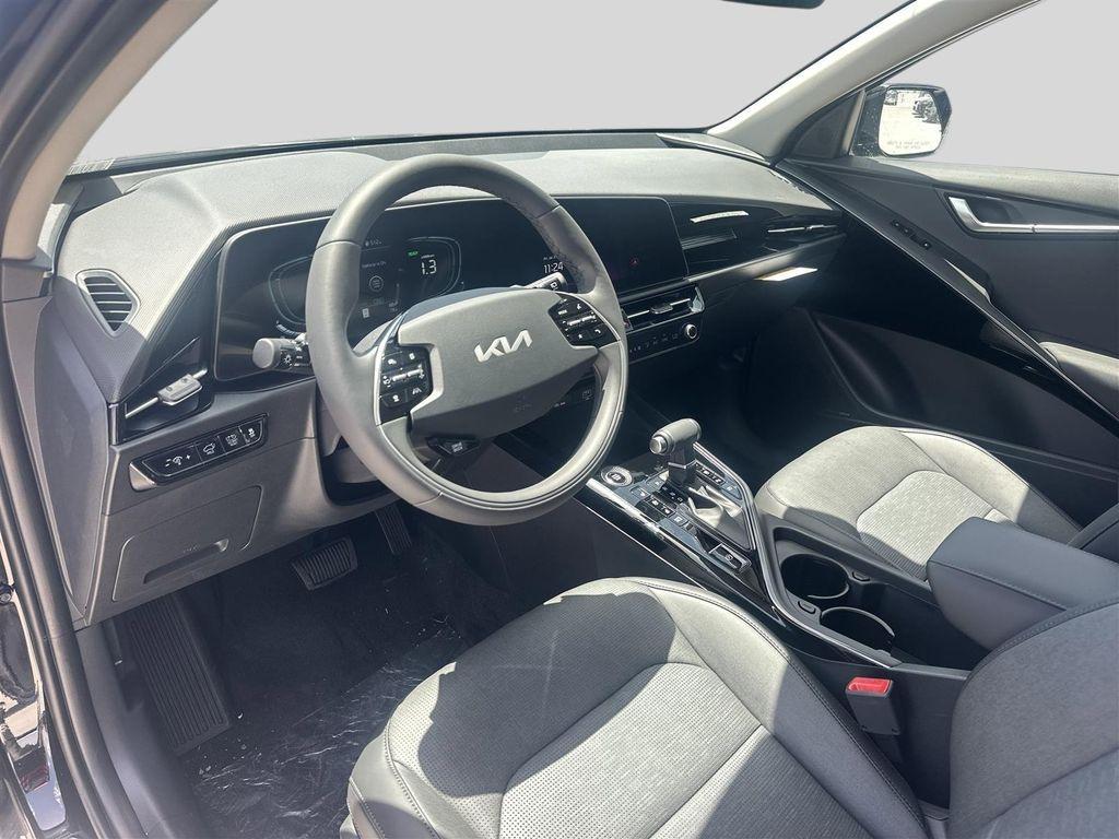 new 2025 Kia Niro car, priced at $32,297