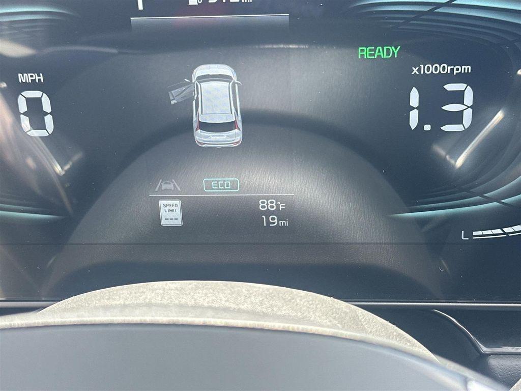 new 2025 Kia Niro car, priced at $32,297