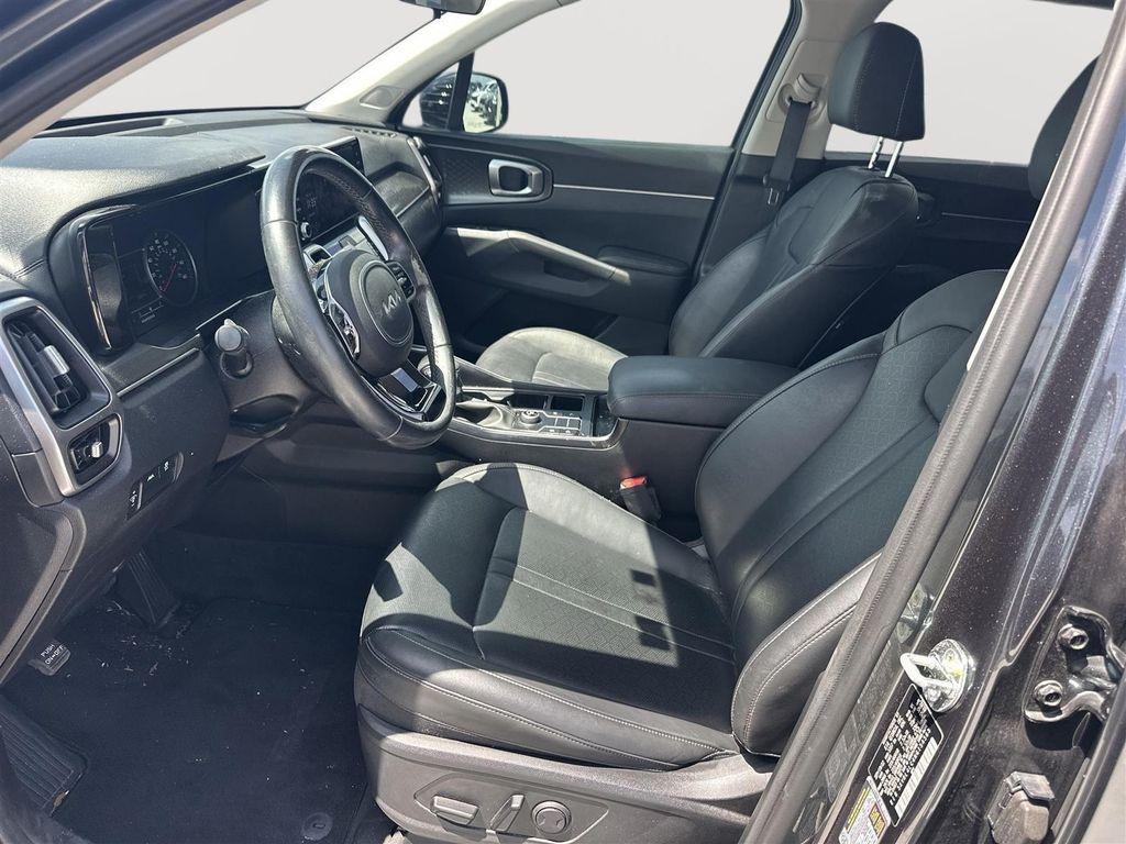 used 2022 Kia Sorento car, priced at $23,639